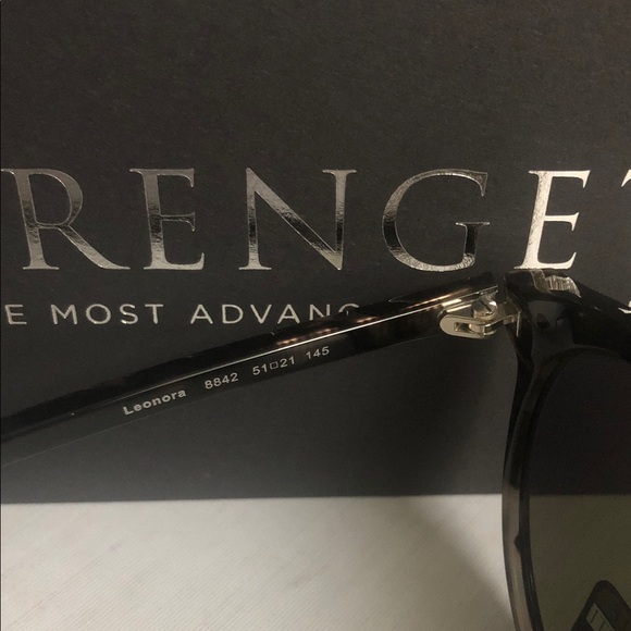 Serengeti Leonora Sunglasses PolarizedDark Grey Frame . main image 7